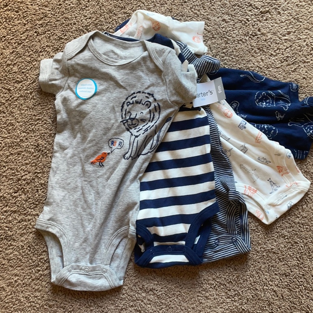 Carter’s || 5-piece onesie set NWT